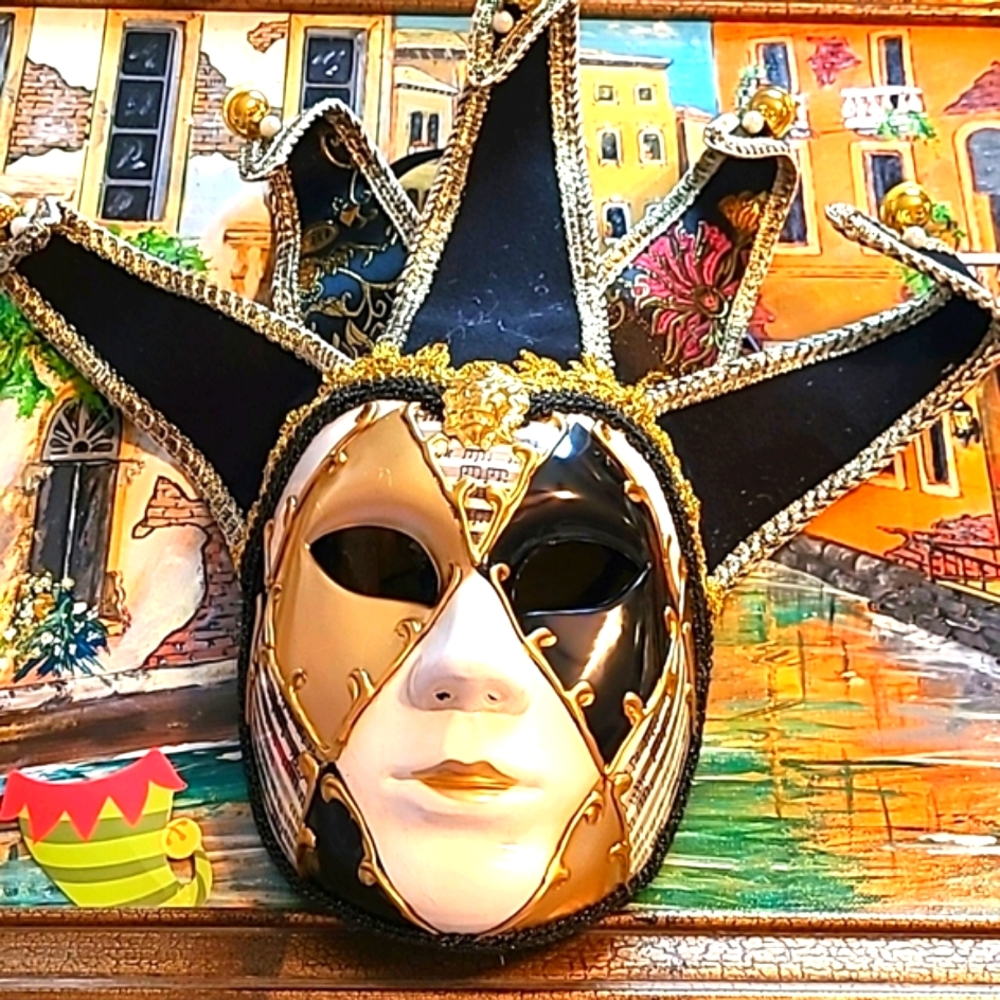 Masquerade Venezian Jester Black,Gold White Crack Grain Style Full Face Mask.